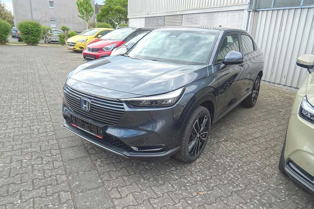 Honda HR-V e: HEV 1,5 Elegance Automatik, Winterräder