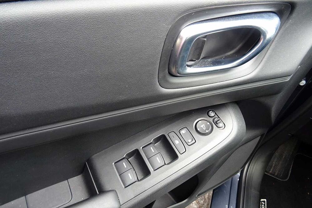 Honda HR-V e: HEV 1,5 Elegance Automatik, Winterräder