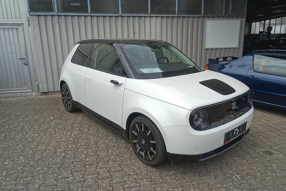 Honda e Advance 17' Illu-Paket
