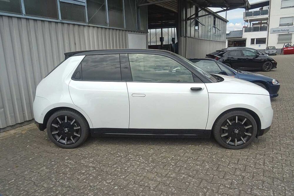 Honda e Advance 17' Illu-Paket