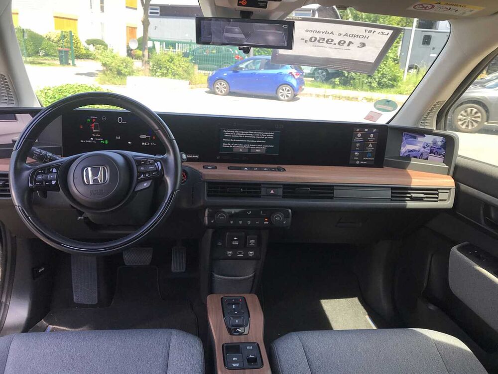 Honda Honda e Advance 17'