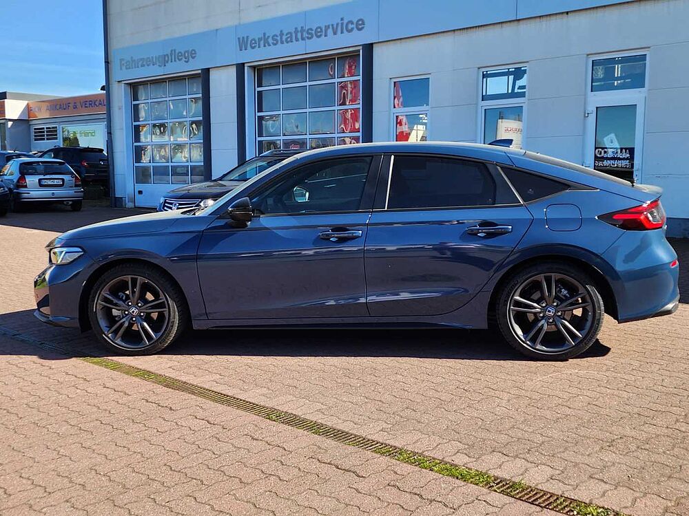 Honda Civic e: HEV 2.0 i-MMD Hybrid Sport