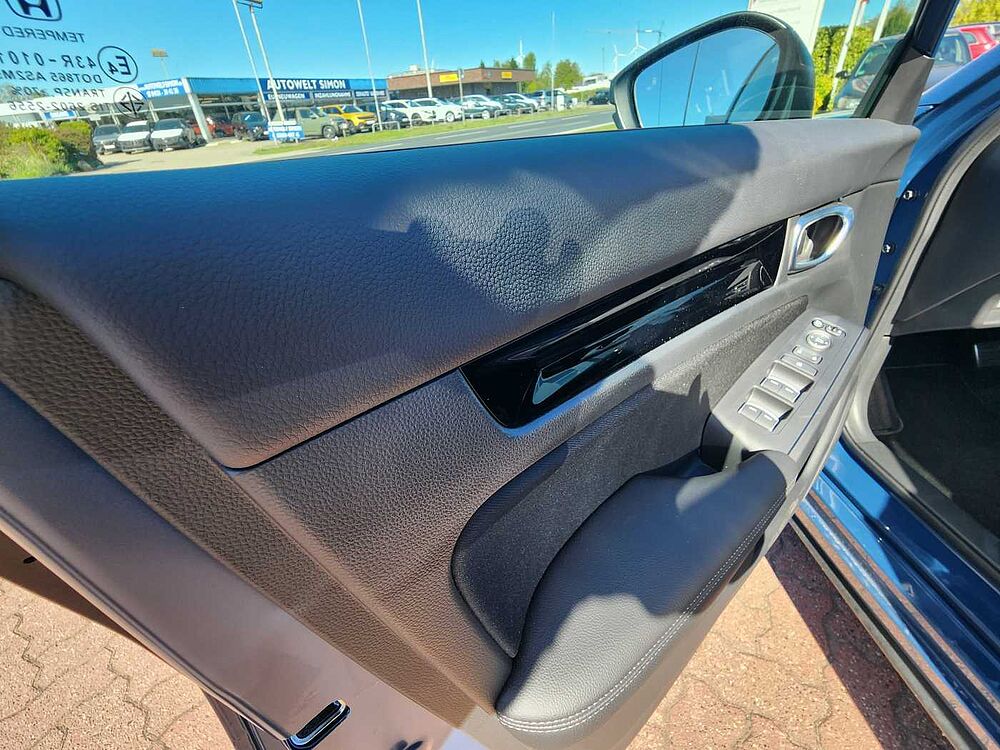 Honda Civic e: HEV 2.0 i-MMD Hybrid Sport
