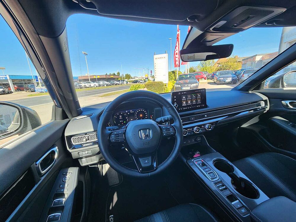 Honda Civic e: HEV 2.0 i-MMD Hybrid Sport