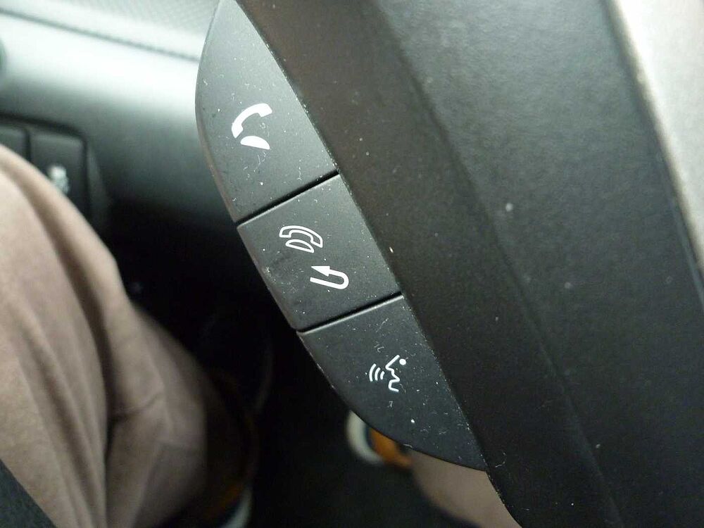 Honda CR-V 2.0i-VTEC 2WD Comfort + AHK + usw.