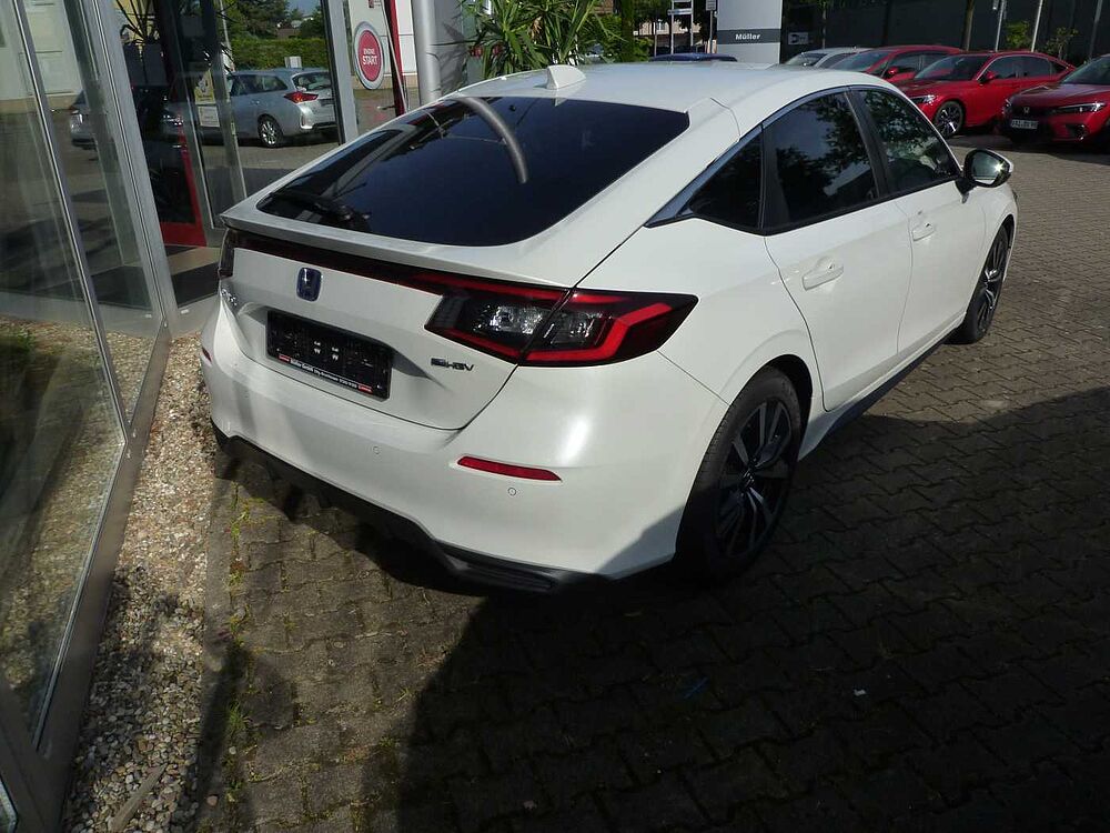 Honda Civic e: HEV 2.0 i-MMD Hybrid Elegance
