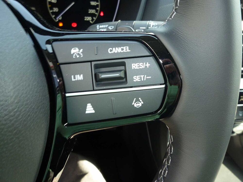 Honda Civic e: HEV 2.0 i-MMD Hybrid Elegance