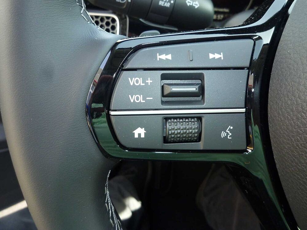 Honda Civic e: HEV 2.0 i-MMD Hybrid Elegance