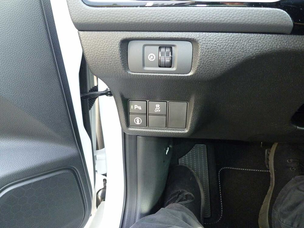 Honda Civic e: HEV 2.0 i-MMD Hybrid Elegance