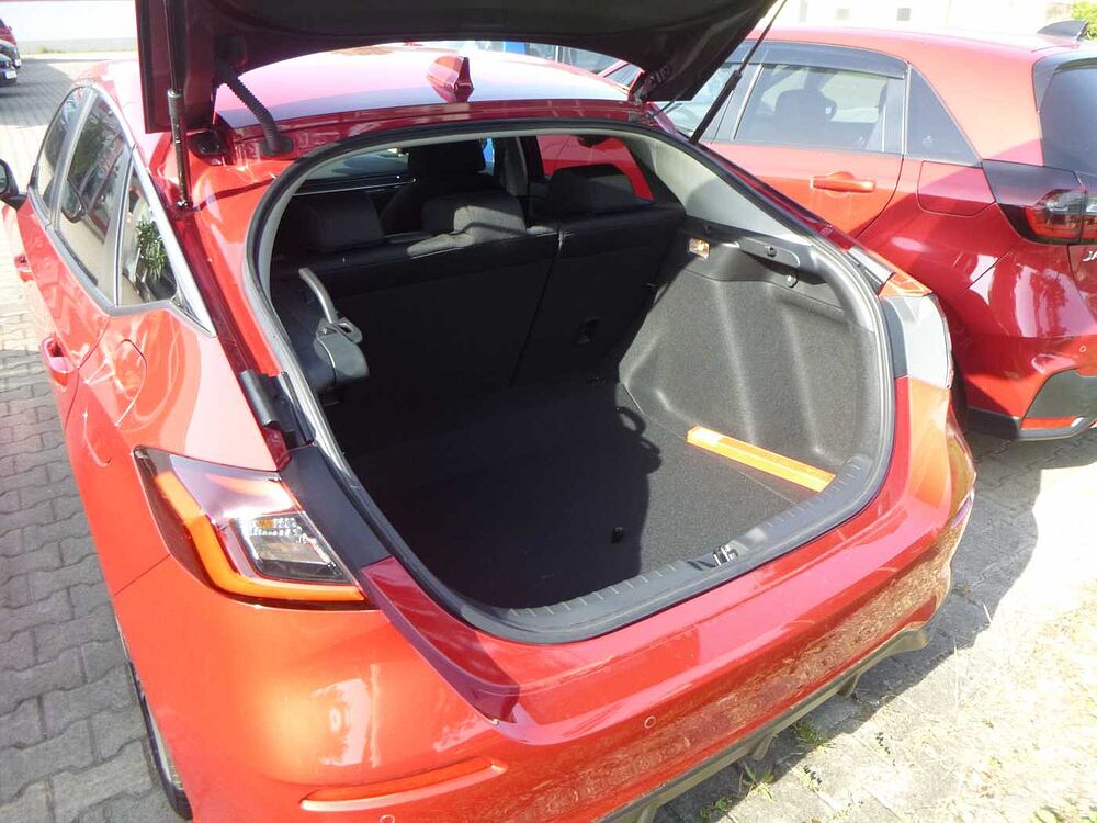 Honda Civic e: HEV 2.0 i-MMD Hybrid Elegance