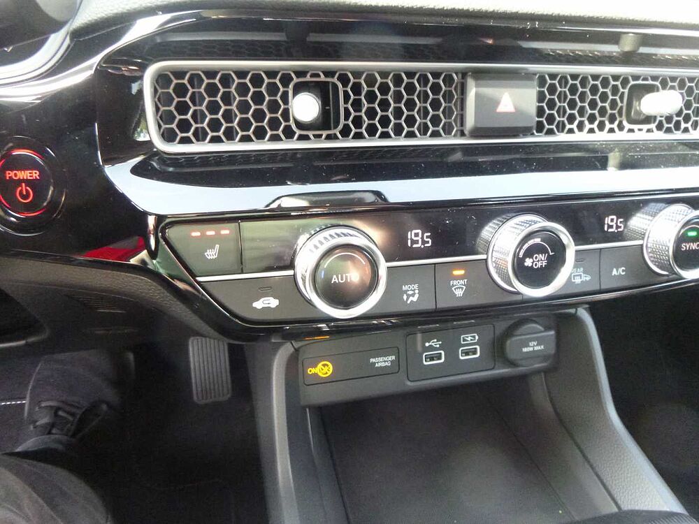 Honda Civic e: HEV 2.0 i-MMD Hybrid Elegance