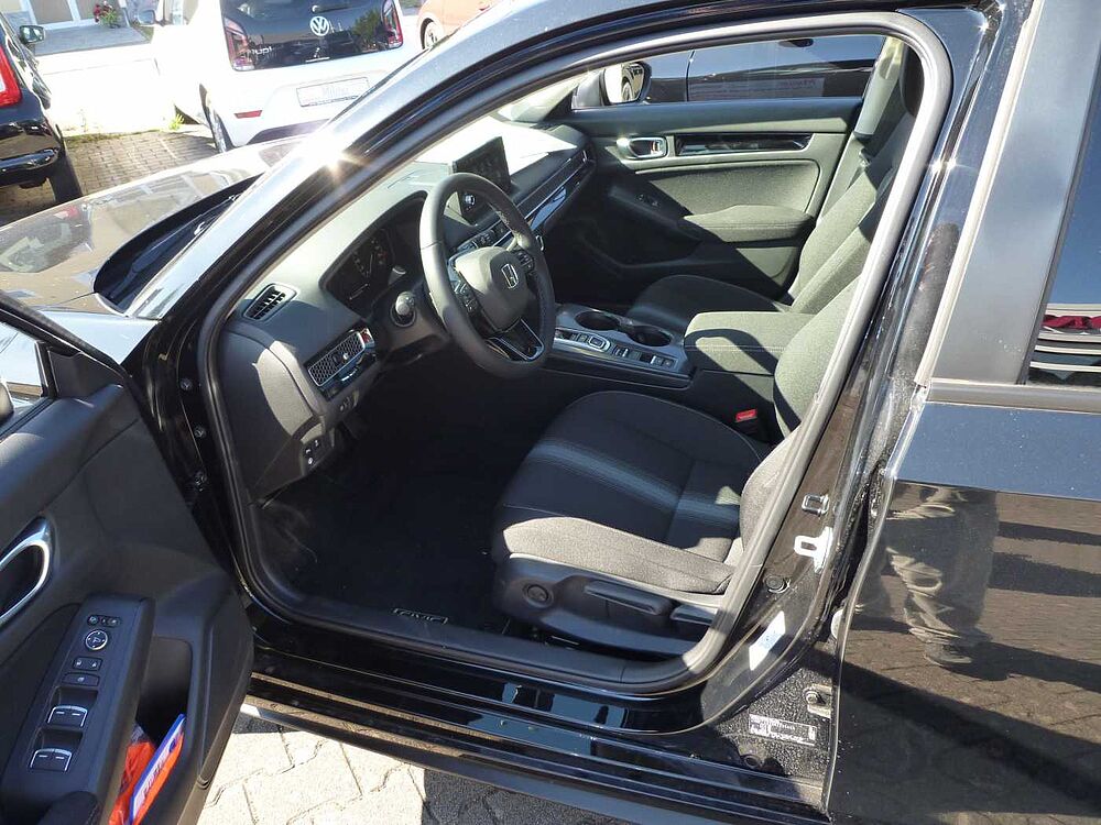 Honda Civic e: HEV 2.0 i-MMD Hybrid Elegance