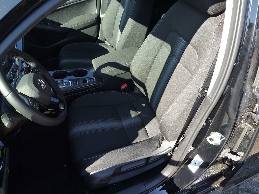 Honda Civic e: HEV 2.0 i-MMD Hybrid Elegance