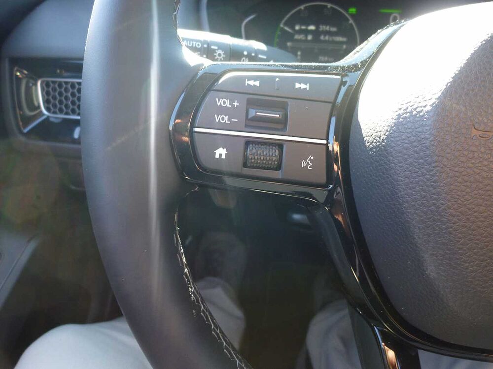 Honda Civic e: HEV 2.0 i-MMD Hybrid Elegance