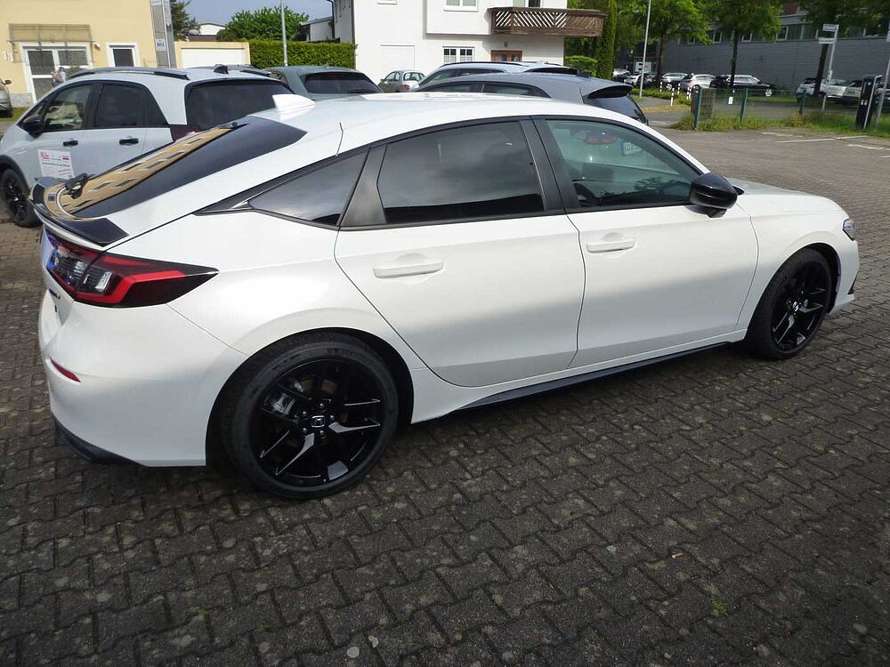 Honda Civic e: HEV 2.0 i-MMD Hybrid Sport