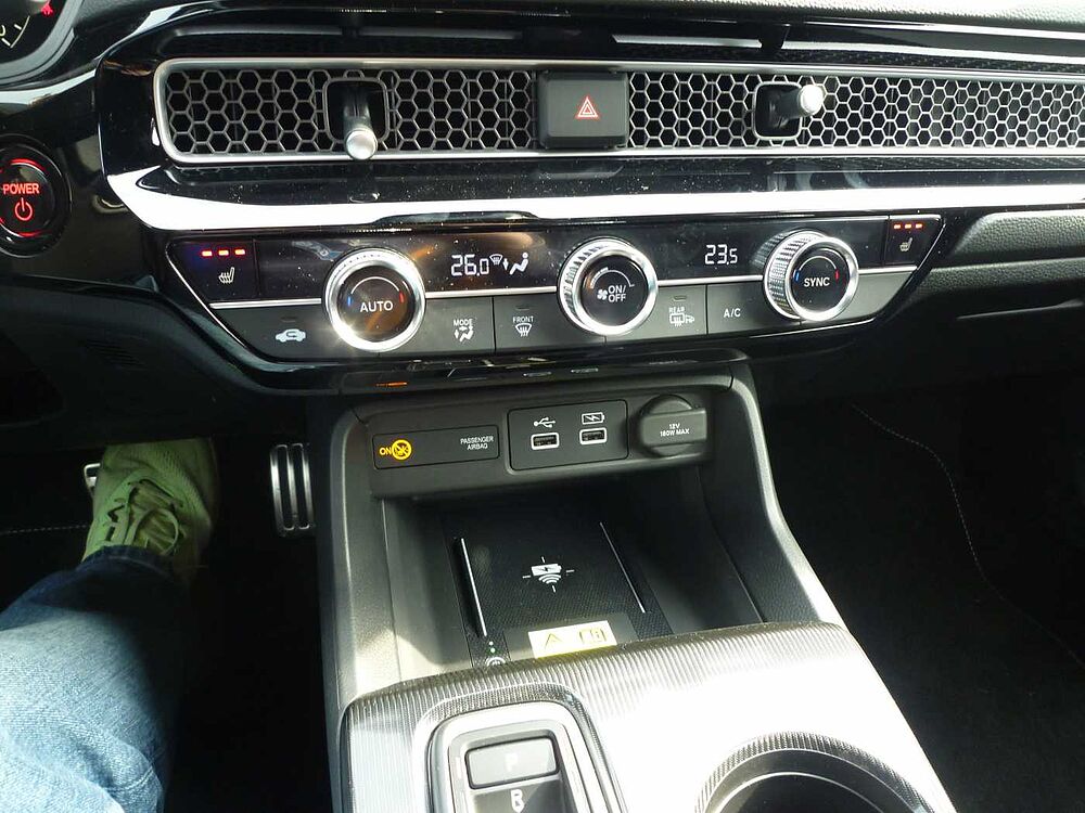 Honda Civic e: HEV 2.0 i-MMD Hybrid Sport
