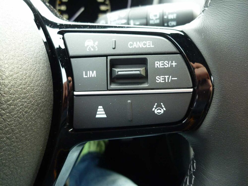 Honda Civic e: HEV 2.0 i-MMD Hybrid Sport