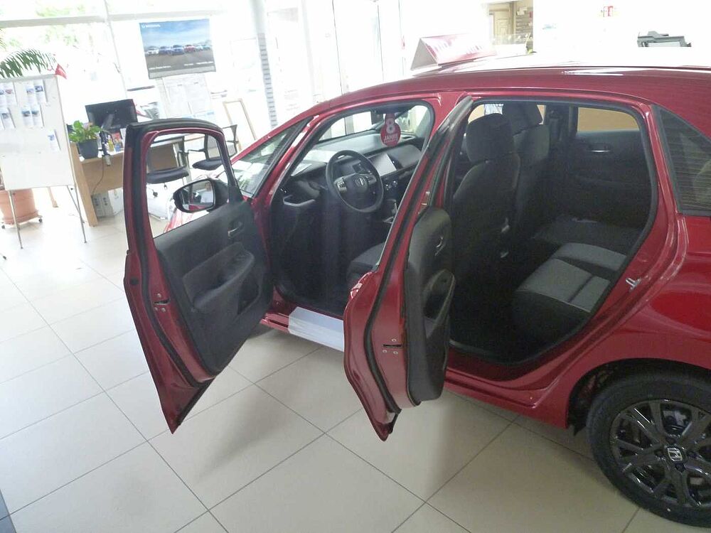 Honda Jazz Hybrid e: HEV 1.5 i-MMD Elegance +Style
