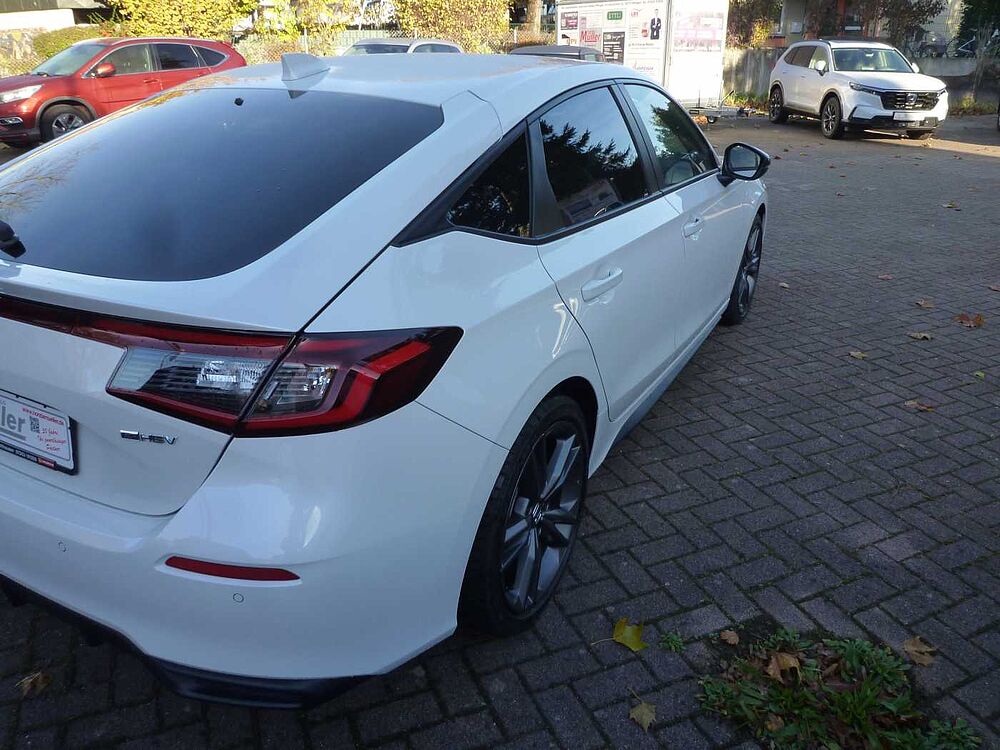 Honda Civic e: HEV 2.0 i-MMD Hybrid Sport