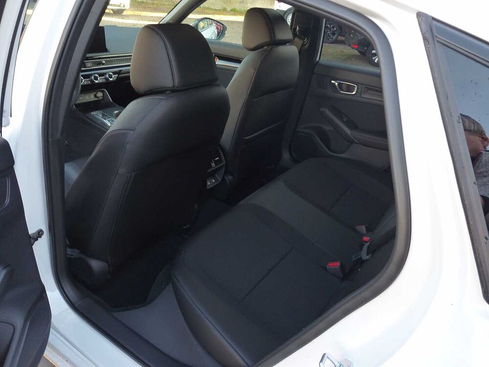 Honda Civic e: HEV 2.0 i-MMD Hybrid Sport