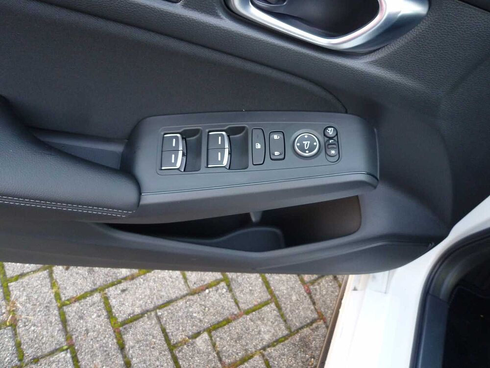 Honda Civic e: HEV 2.0 i-MMD Hybrid Sport