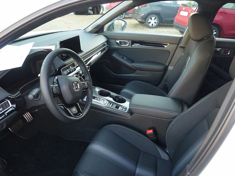 Honda Civic e: HEV 2.0 i-MMD Hybrid Sport