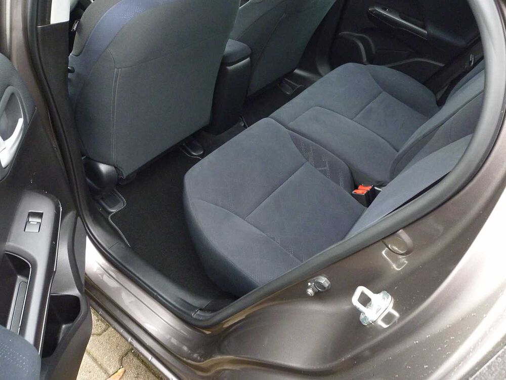 Honda Civic 1.4 i-VTEC Comfort + Standheizung + usw.