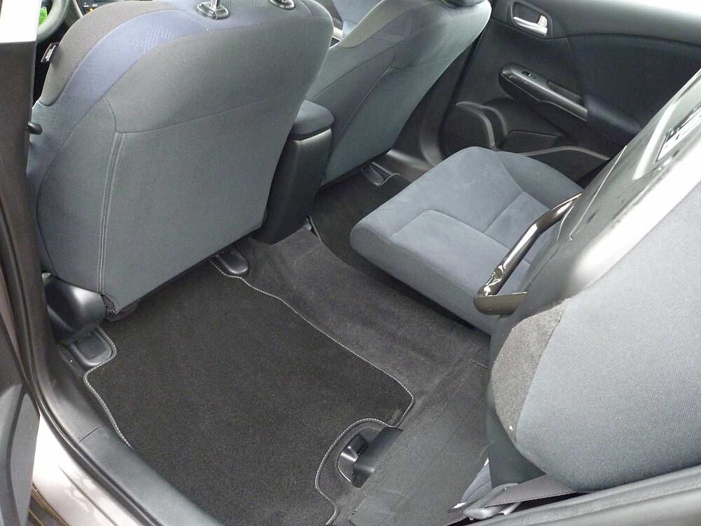 Honda Civic 1.4 i-VTEC Comfort + Standheizung + usw.