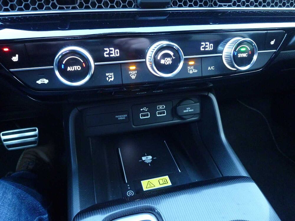 Honda Civic e: HEV 2.0 i-MMD Hybrid Advance