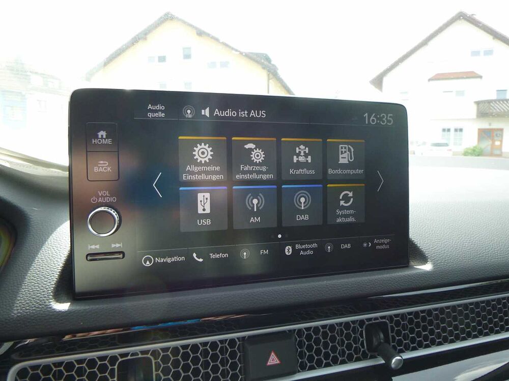 Honda Civic e: HEV 2.0 i-MMD Hybrid (2026) Elegance