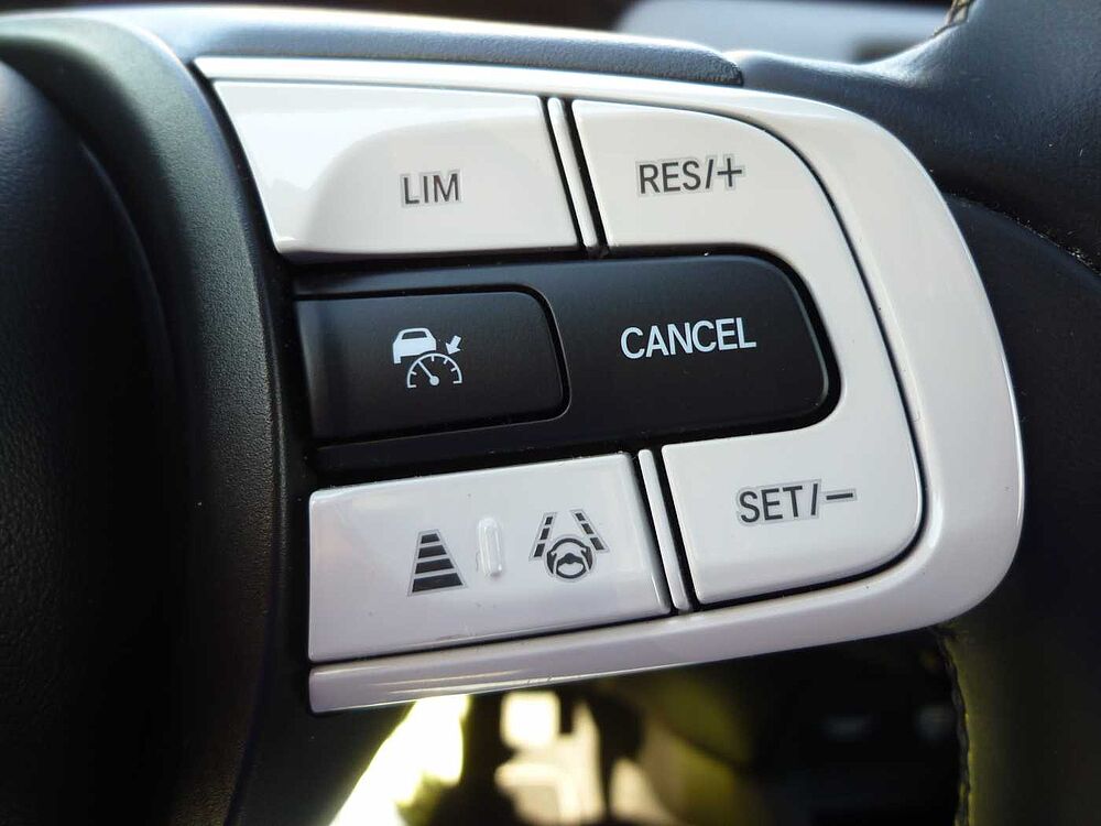 Honda Jazz Hybrid e: HEV 1.5 i-MMD Crosstar Executive