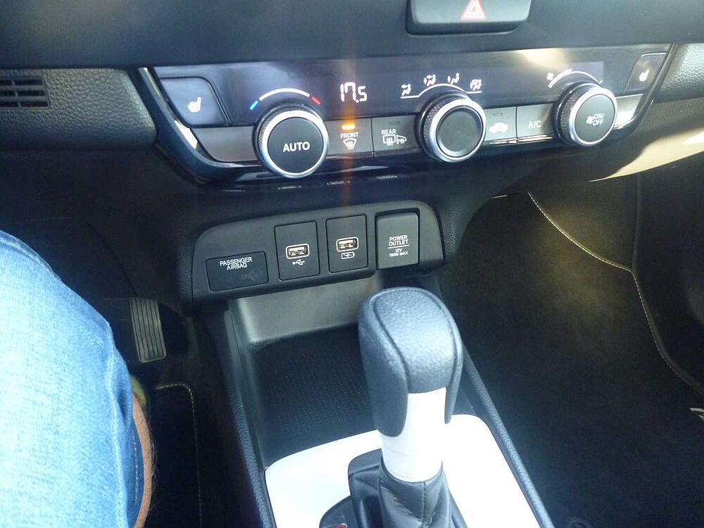 Honda Jazz Hybrid e: HEV 1.5 i-MMD Elegance