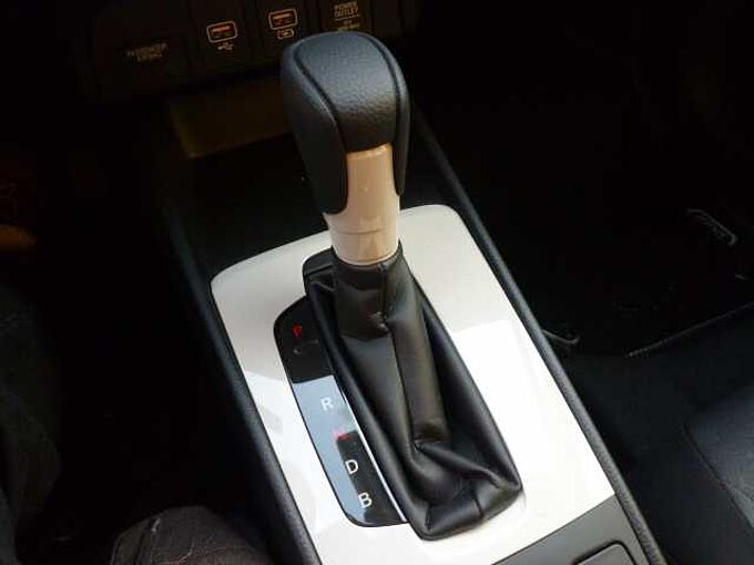 Honda Jazz Hybrid e:HEV 1.5 i-MMD Elegance