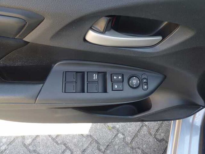 Honda Jazz 1.3 i-VTEC Trend + AHK + usw.