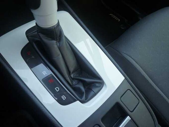 Honda Jazz Hybrid e:HEV 1.5 i-MMD Elegance