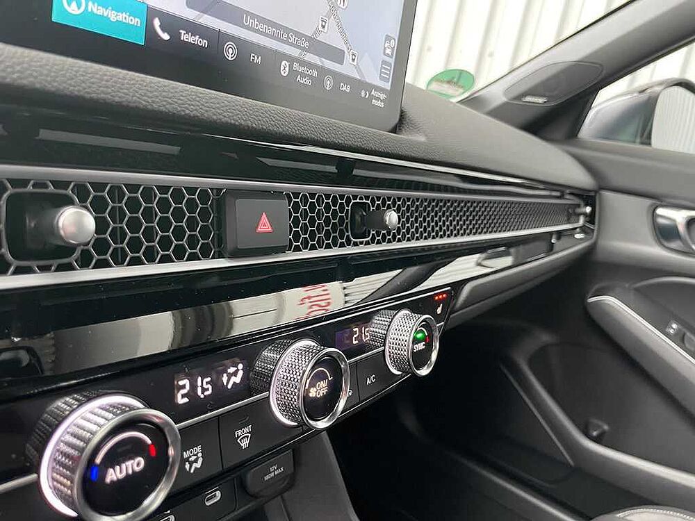 Honda Civic 2.0 e: HEV Hybrid Advance