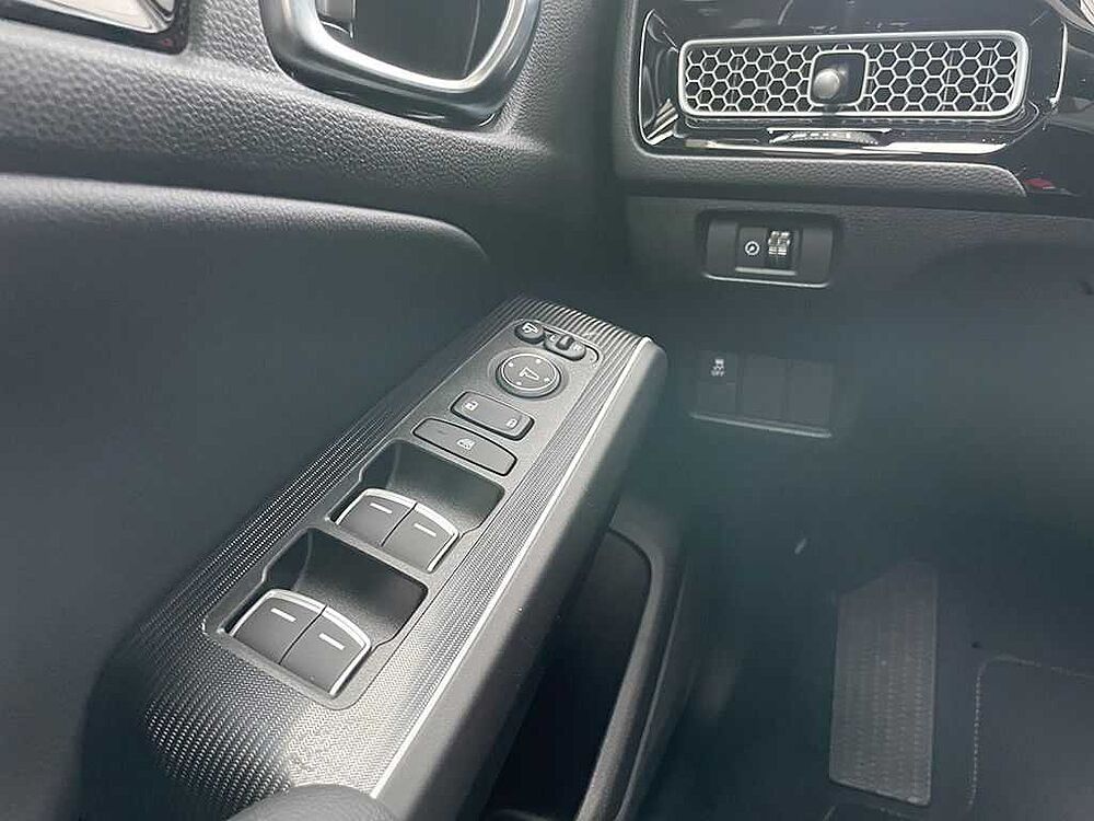 Honda Civic 2.0 e: HEV Hybrid Advance