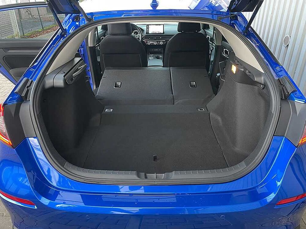 Honda Civic e: HEV 2.0 i-MMD Hybrid Elegance