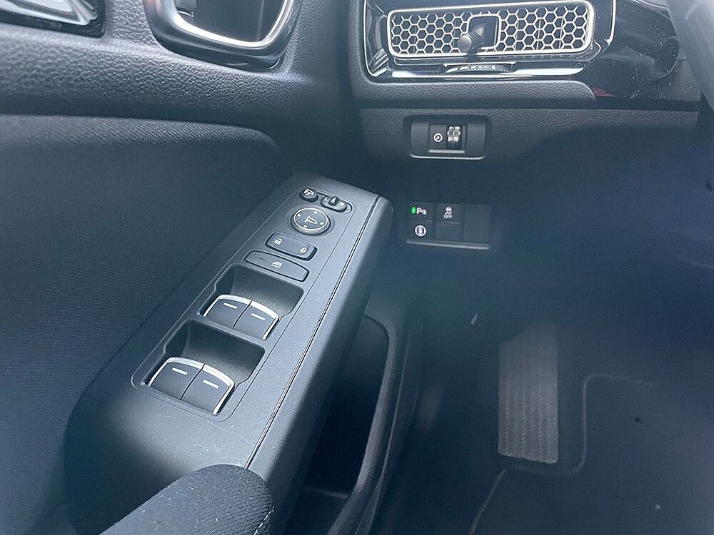 Honda Civic e: HEV 2.0 i-MMD Hybrid Elegance