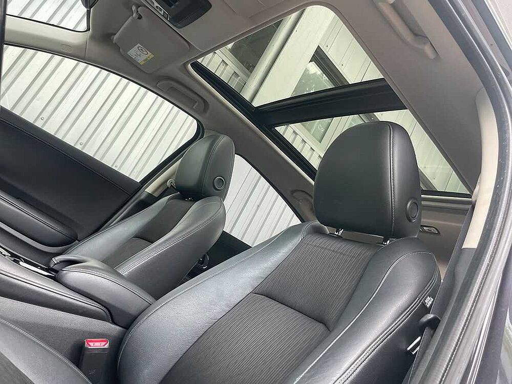 Honda HR-V 1.5i Executive / Allwetter / AHK