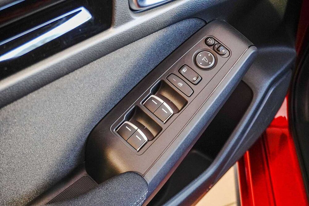 Honda Civic e: HEV 2.0 i-Hybrid e-CVT ELEGANCE WR