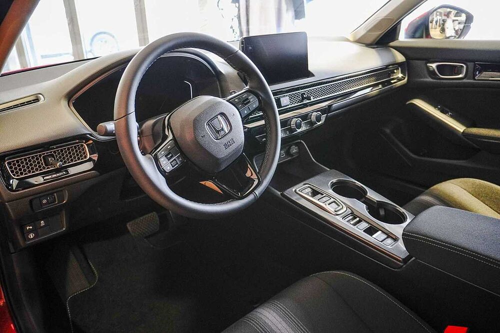 Honda Civic e: HEV 2.0 i-Hybrid e-CVT ELEGANCE WR