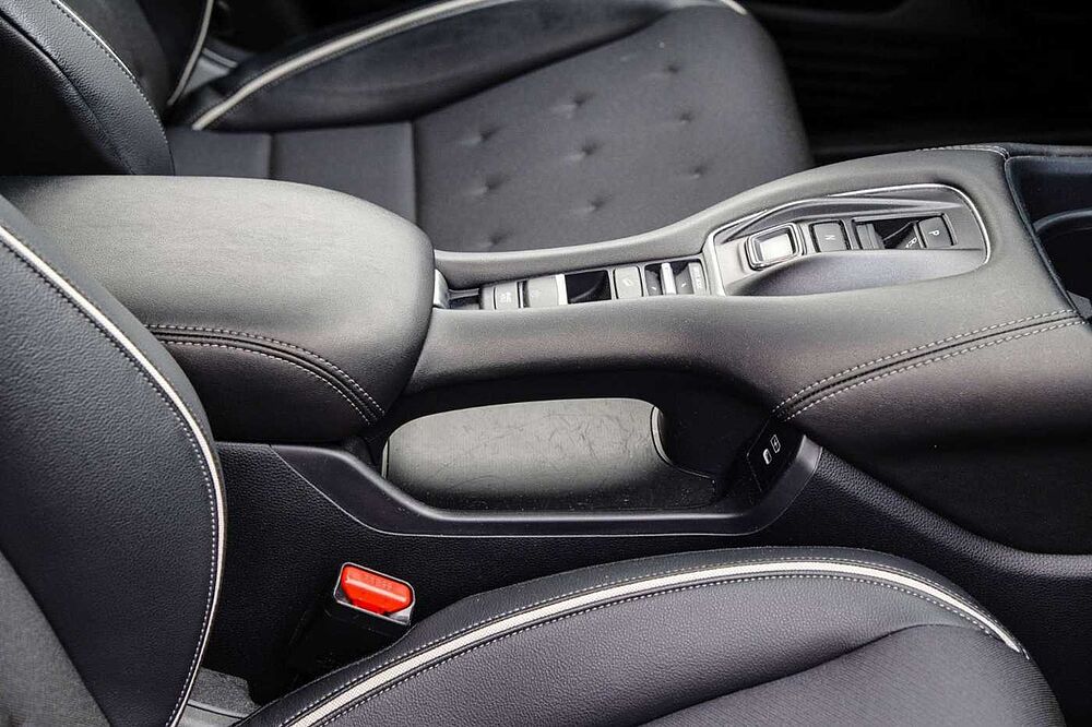 Honda ZR-V e: HEV 2.0 i-MMD Sport mit Robust-Paket