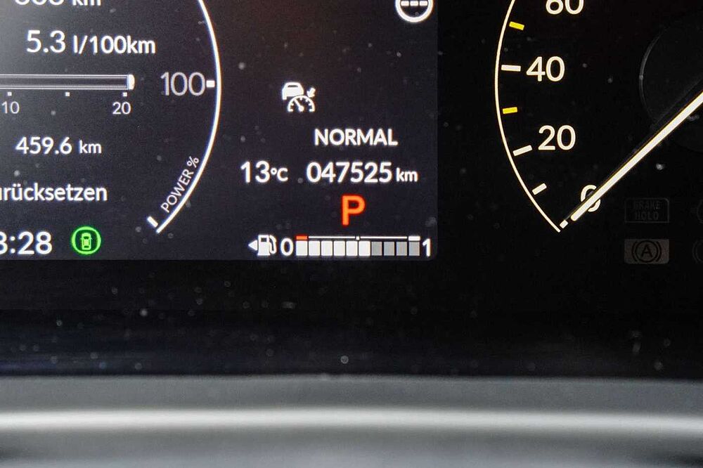 Honda ZR-V e: HEV 2.0 i-MMD Sport mit Robust-Paket