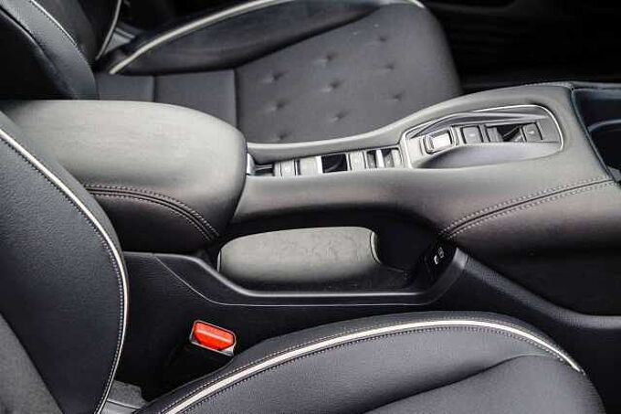 Honda ZR-V e:HEV Sport mit AHK