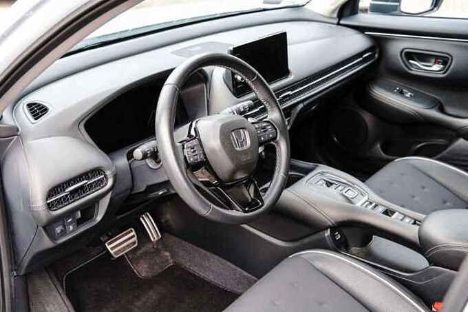 Honda ZR-V e:HEV Sport mit AHK