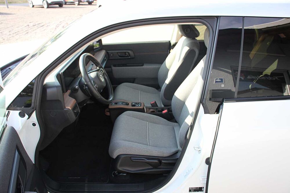 Honda e Advance (17')