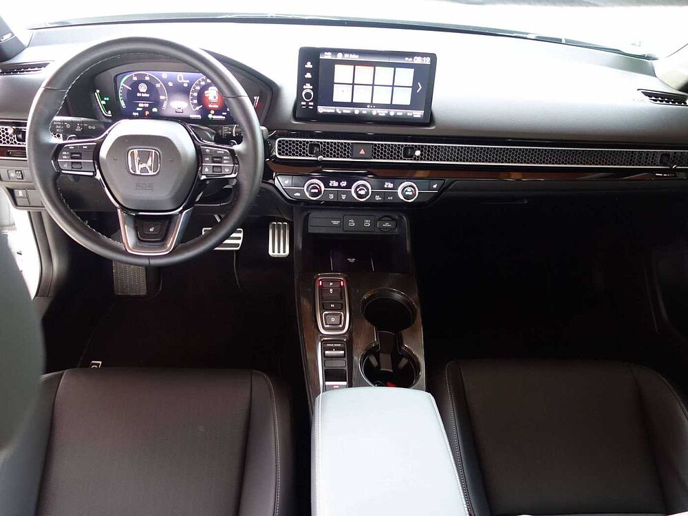 Honda Civic e: HEV Advance