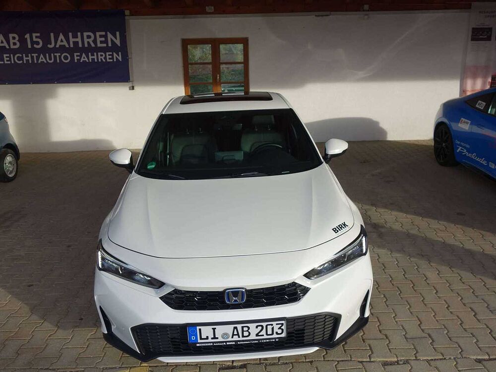 Honda Civic e: HEV Advance