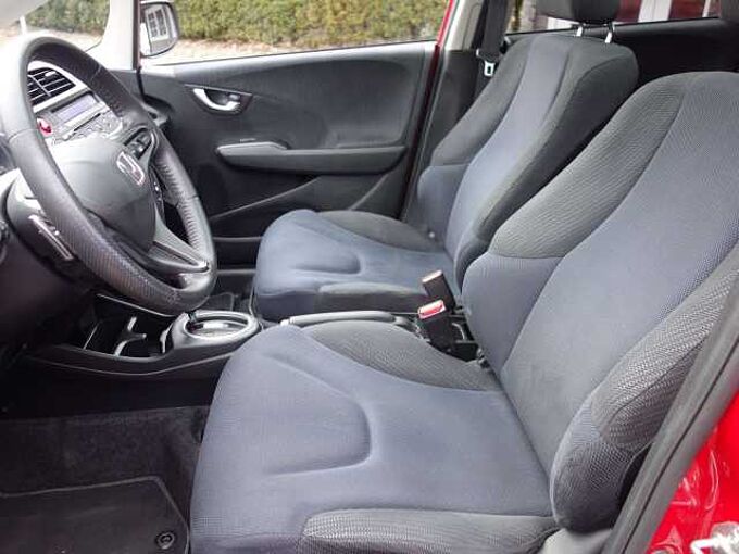 Honda Jazz Hybrid Elegance